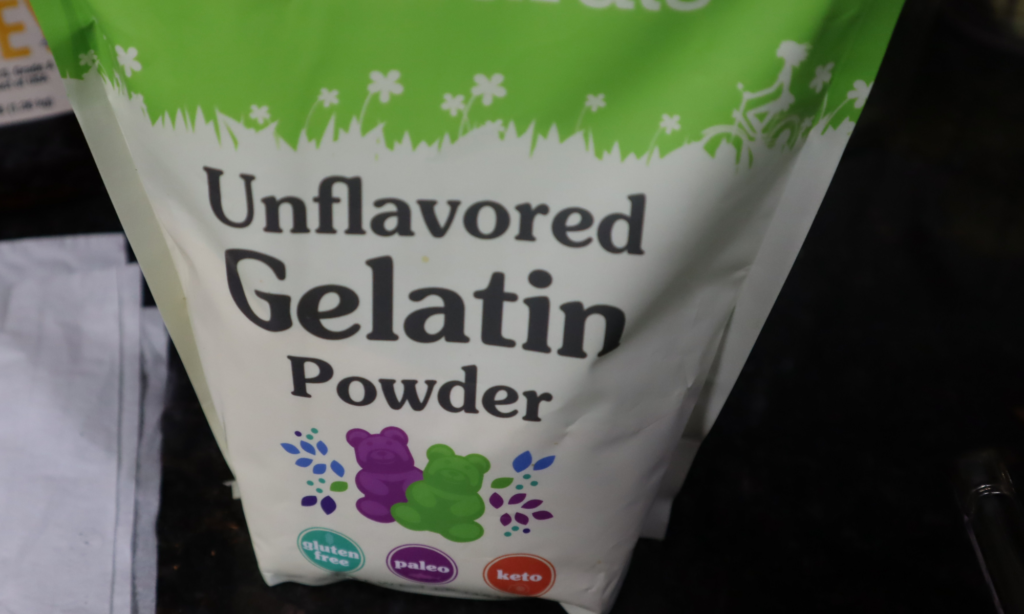 The unflavored gelatin I used linked in my Amazon.